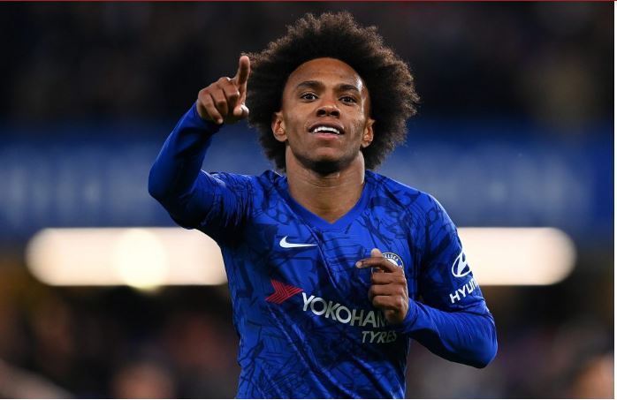 Chelsea Star Willian Leaves